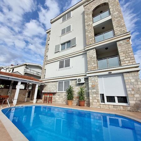Mila & Aleksandr Apartments Budva Luaran gambar