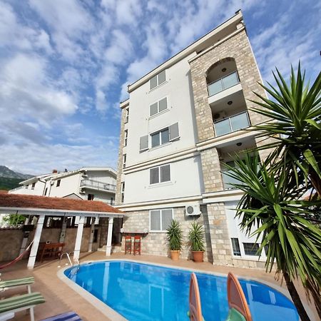 Mila & Aleksandr Apartments Budva Luaran gambar