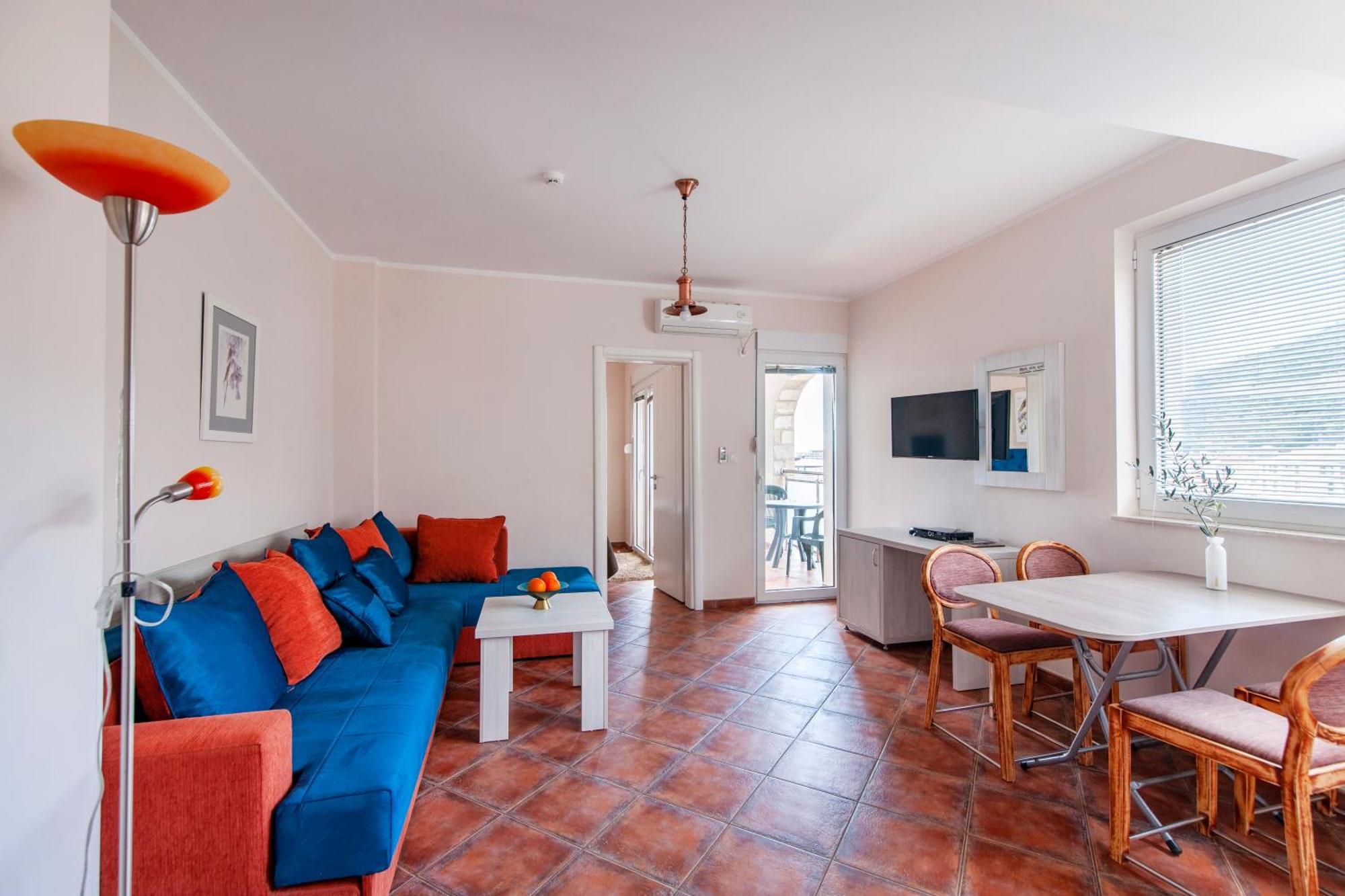 Mila & Aleksandr Apartments Budva Luaran gambar