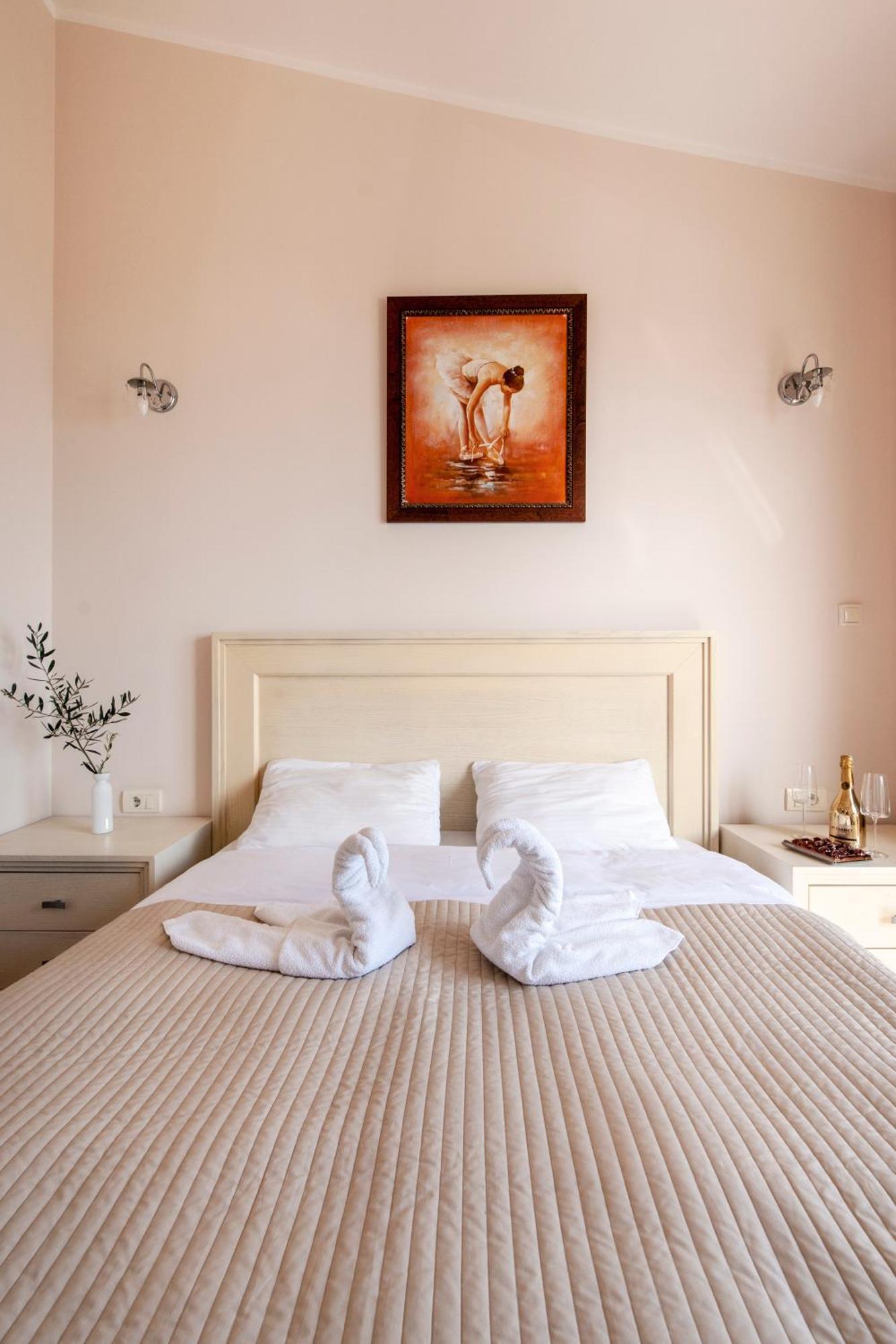 Mila & Aleksandr Apartments Budva Luaran gambar