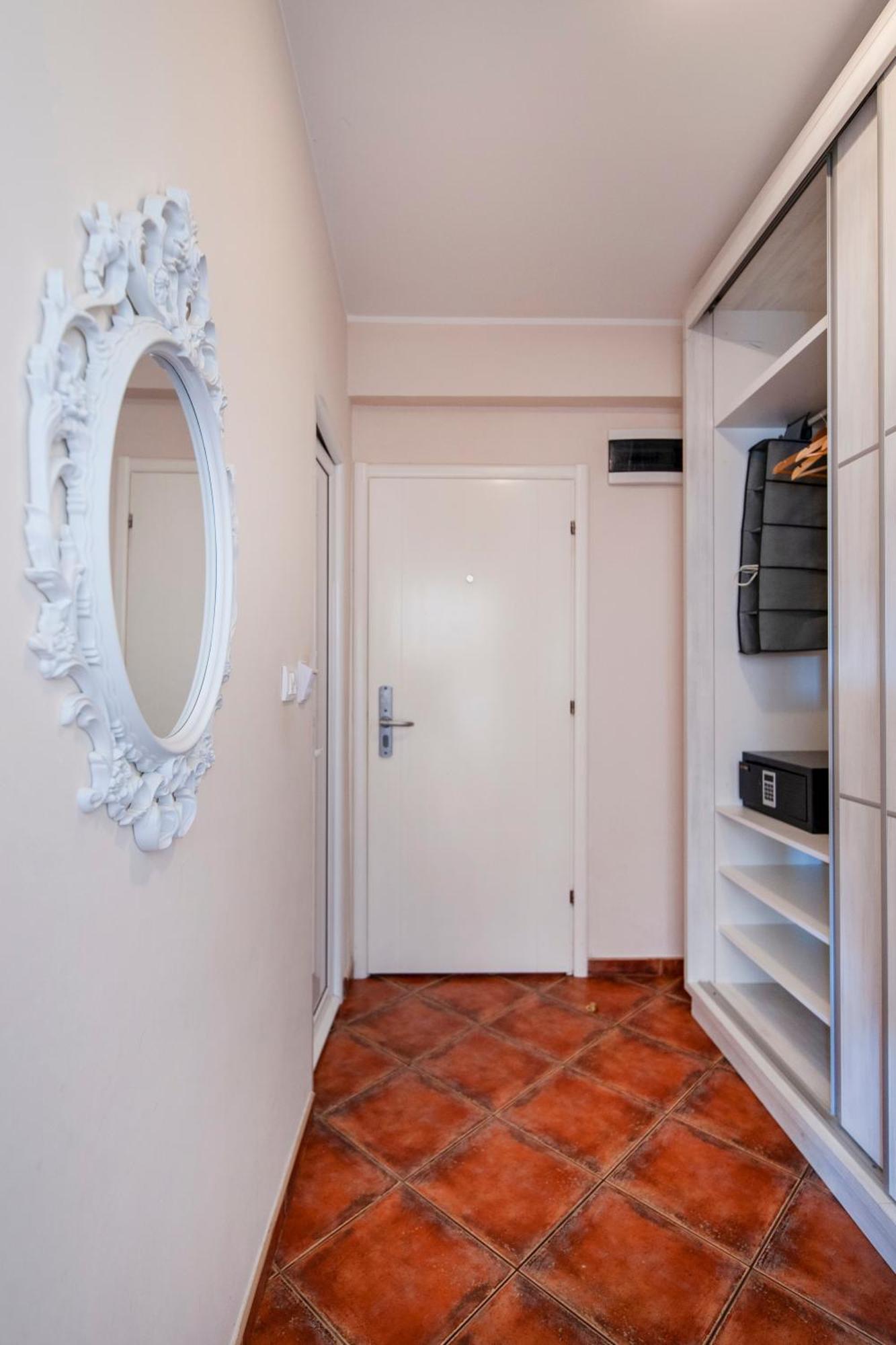 Mila & Aleksandr Apartments Budva Luaran gambar