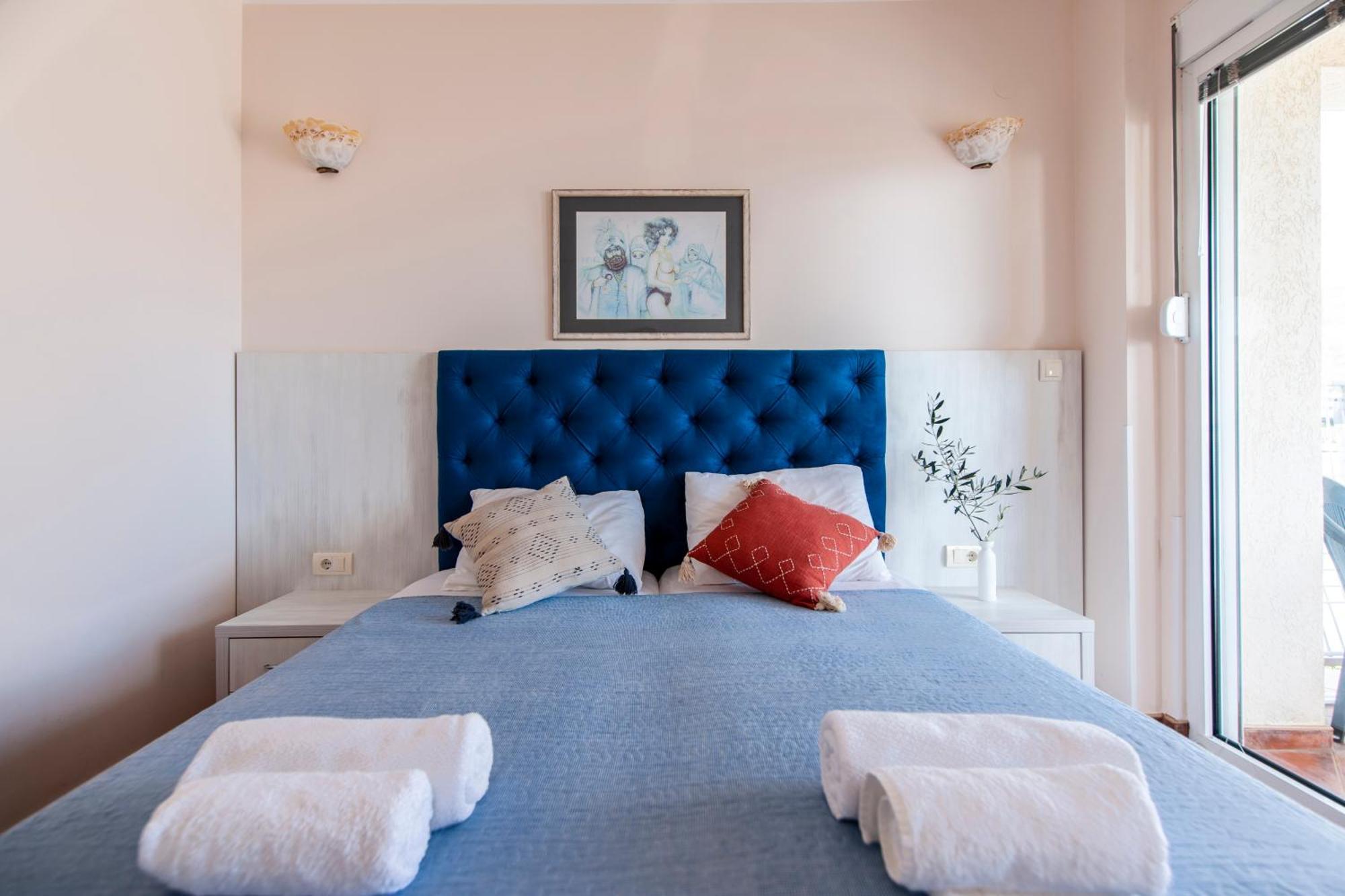 Mila & Aleksandr Apartments Budva Luaran gambar