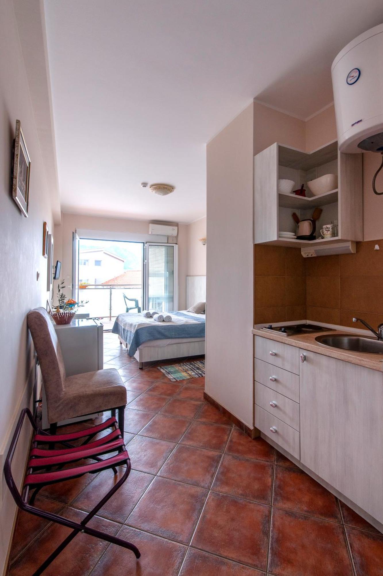Mila & Aleksandr Apartments Budva Luaran gambar