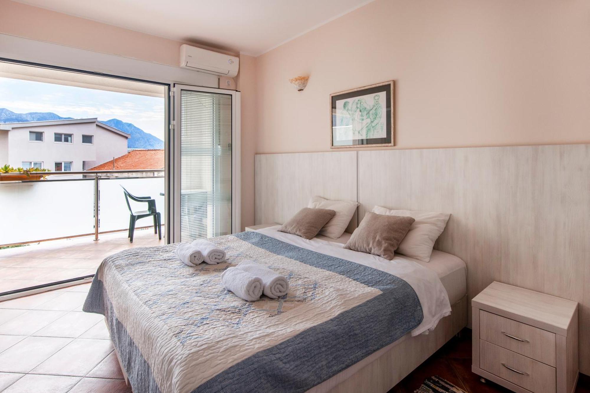 Mila & Aleksandr Apartments Budva Luaran gambar