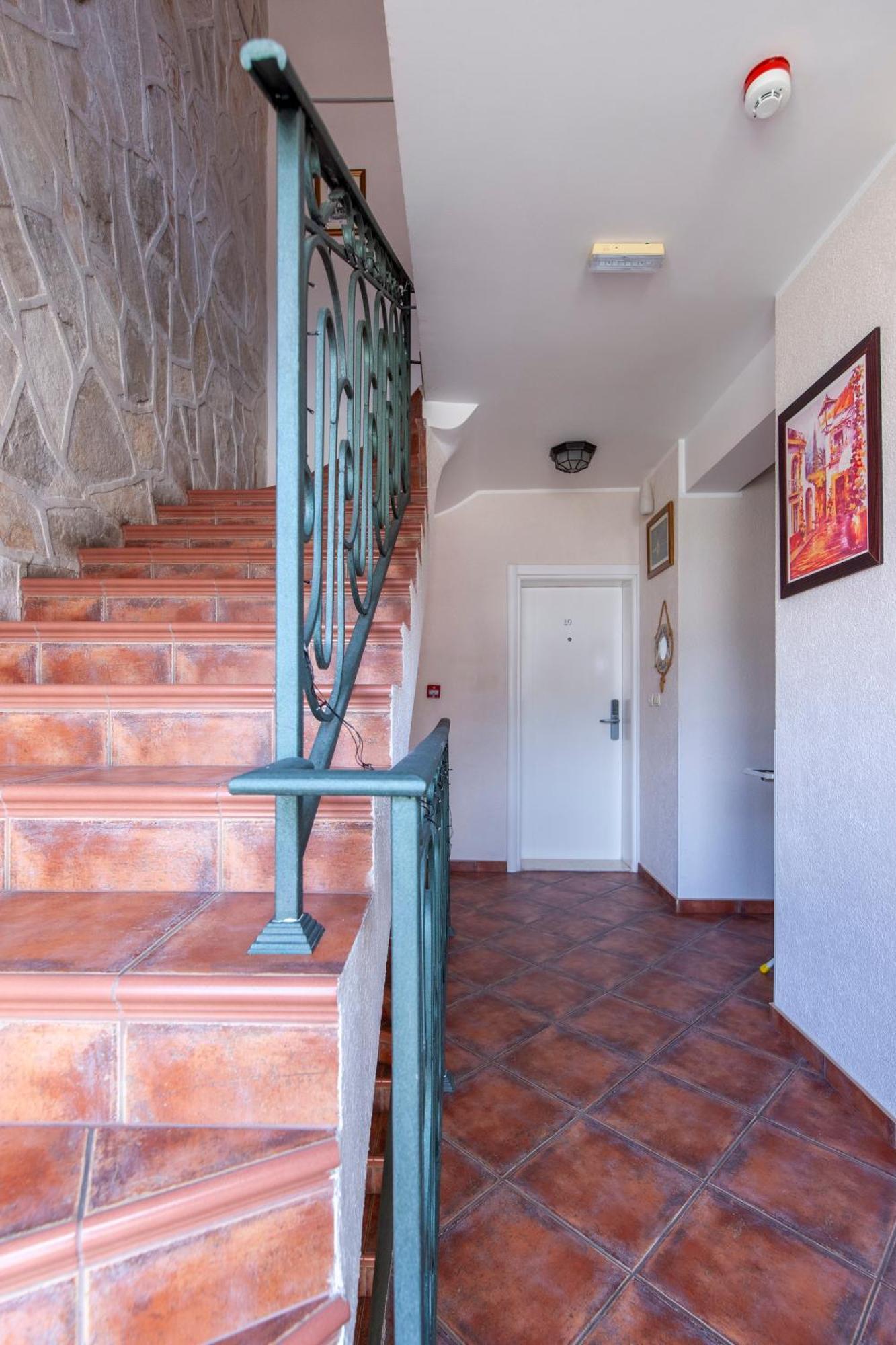 Mila & Aleksandr Apartments Budva Luaran gambar