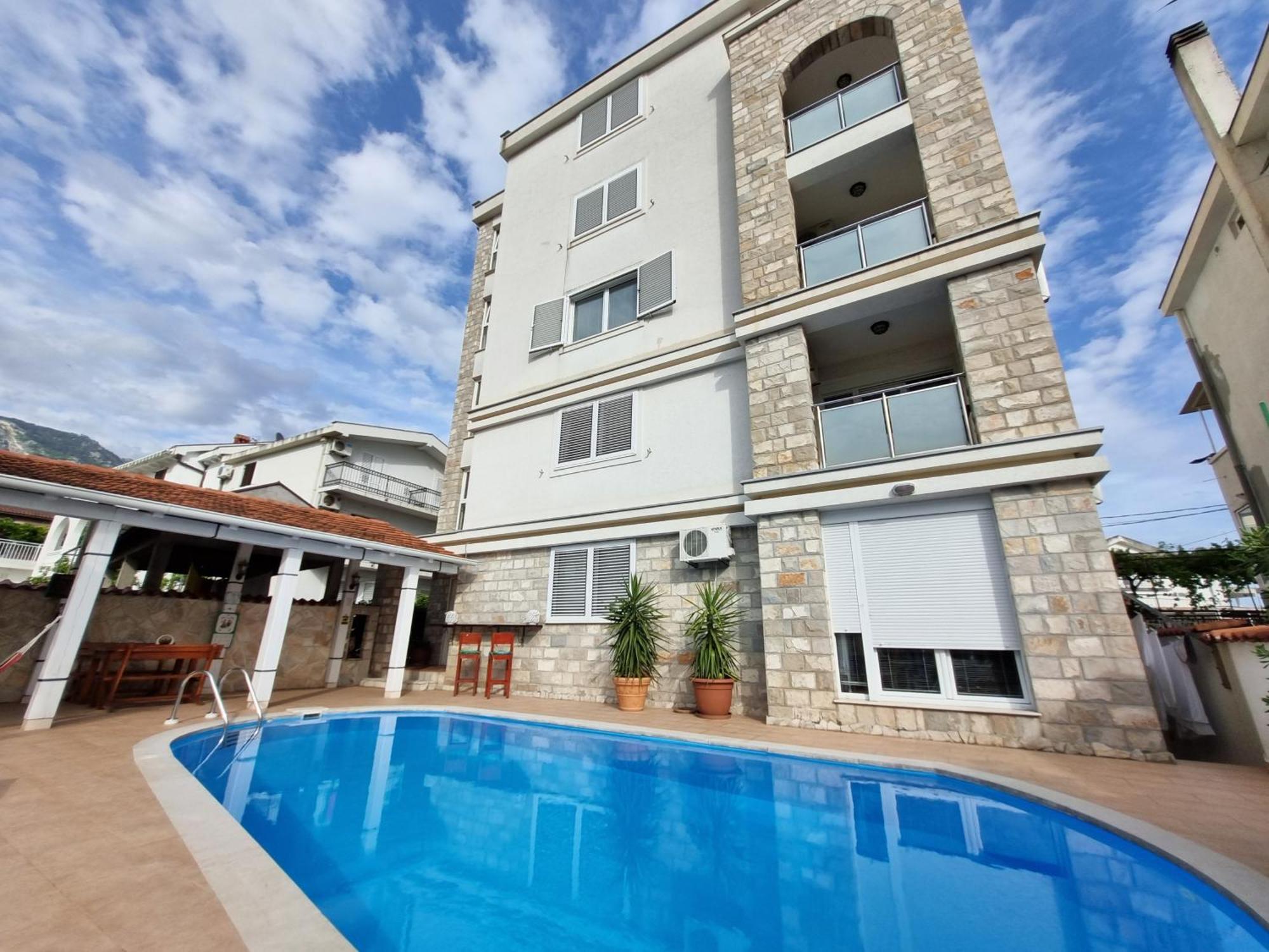 Mila & Aleksandr Apartments Budva Luaran gambar