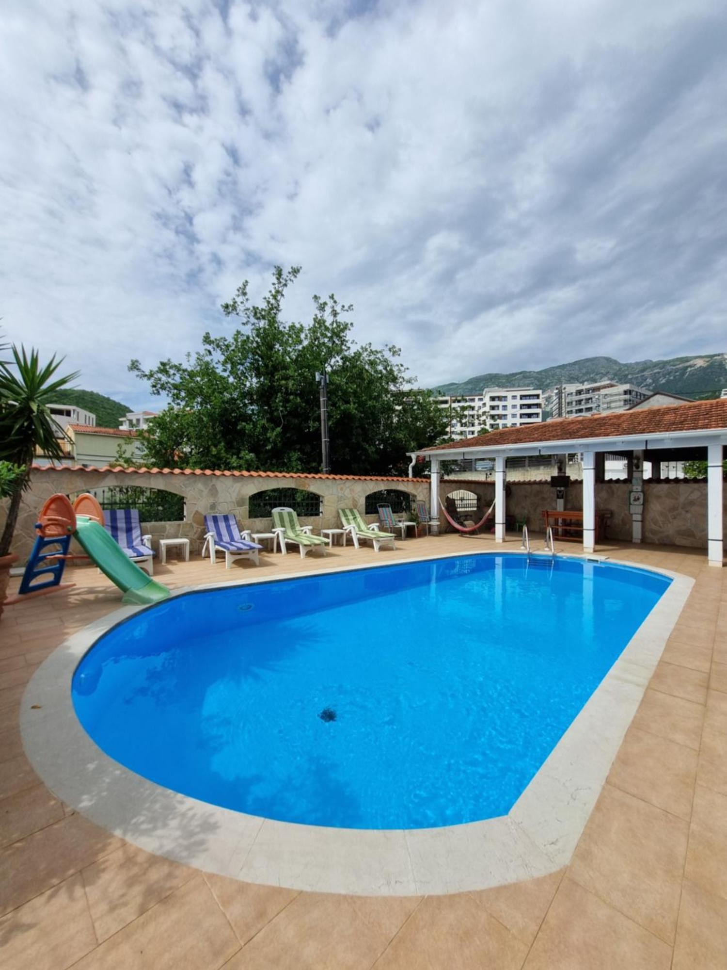 Mila & Aleksandr Apartments Budva Luaran gambar