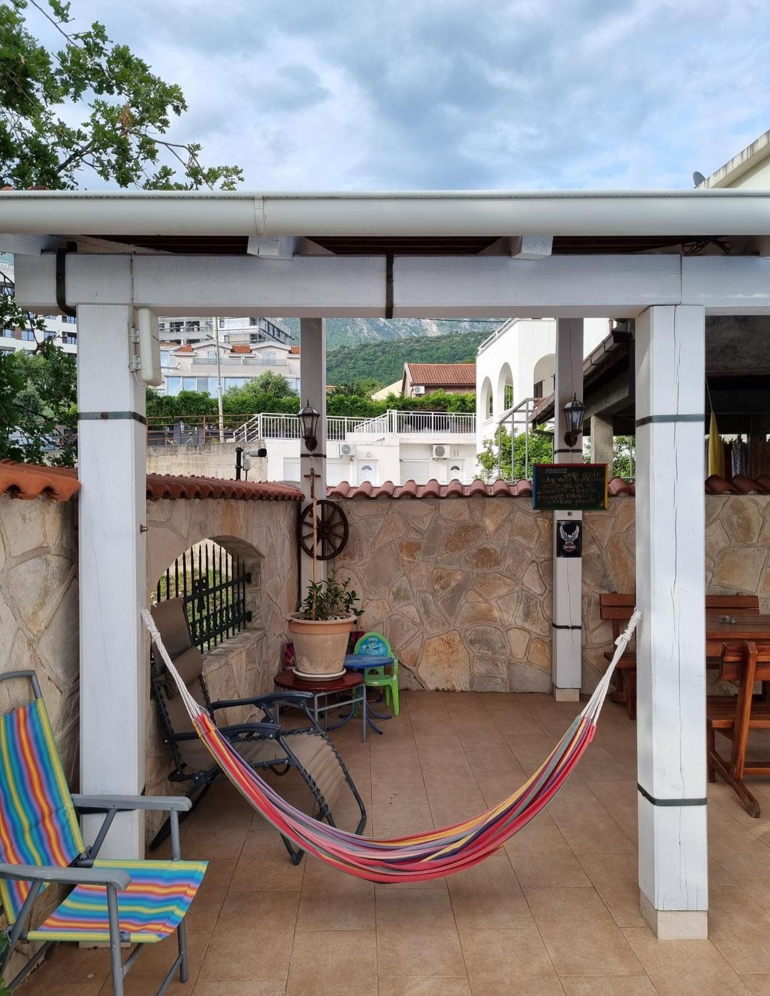 Mila & Aleksandr Apartments Budva Luaran gambar