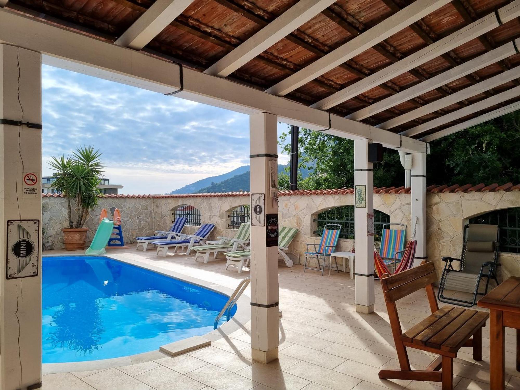 Mila & Aleksandr Apartments Budva Luaran gambar