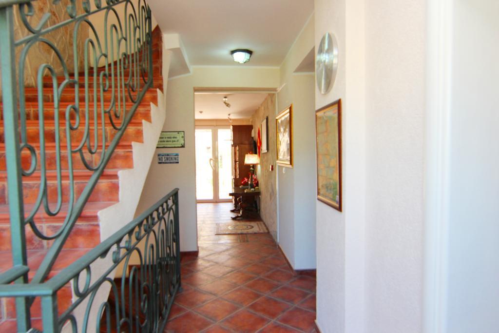 Mila & Aleksandr Apartments Budva Luaran gambar