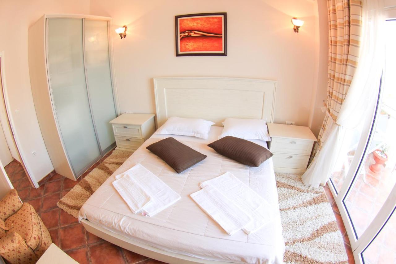 Mila & Aleksandr Apartments Budva Luaran gambar